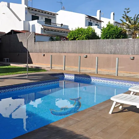 펜션 Roda Bruc, Casa Con Piscina Privada!