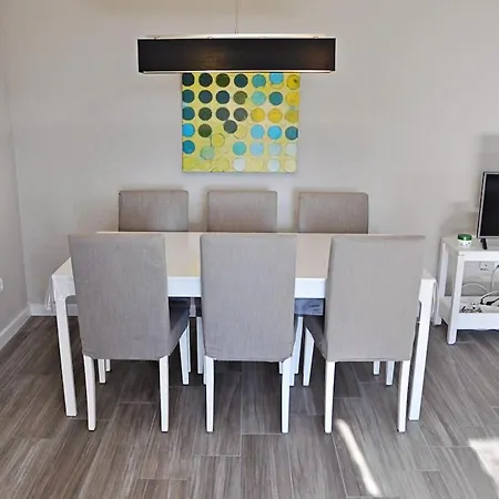 Holiday home Roda Bruc, Casa Con Piscina Privada! *