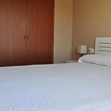 Roda Bruc, Casa Con Piscina Privada! Сasa de vacaciones *